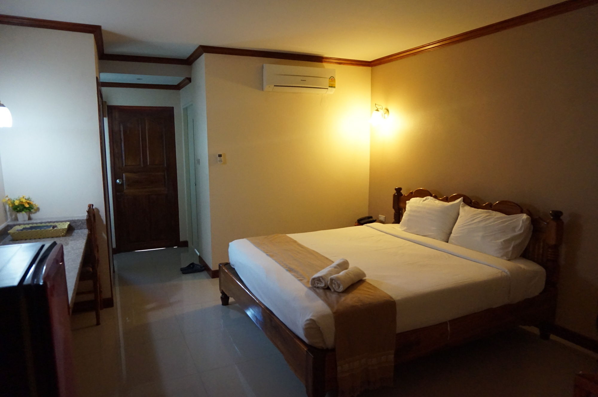 Np Residence Nakhon Phanom Exterior photo