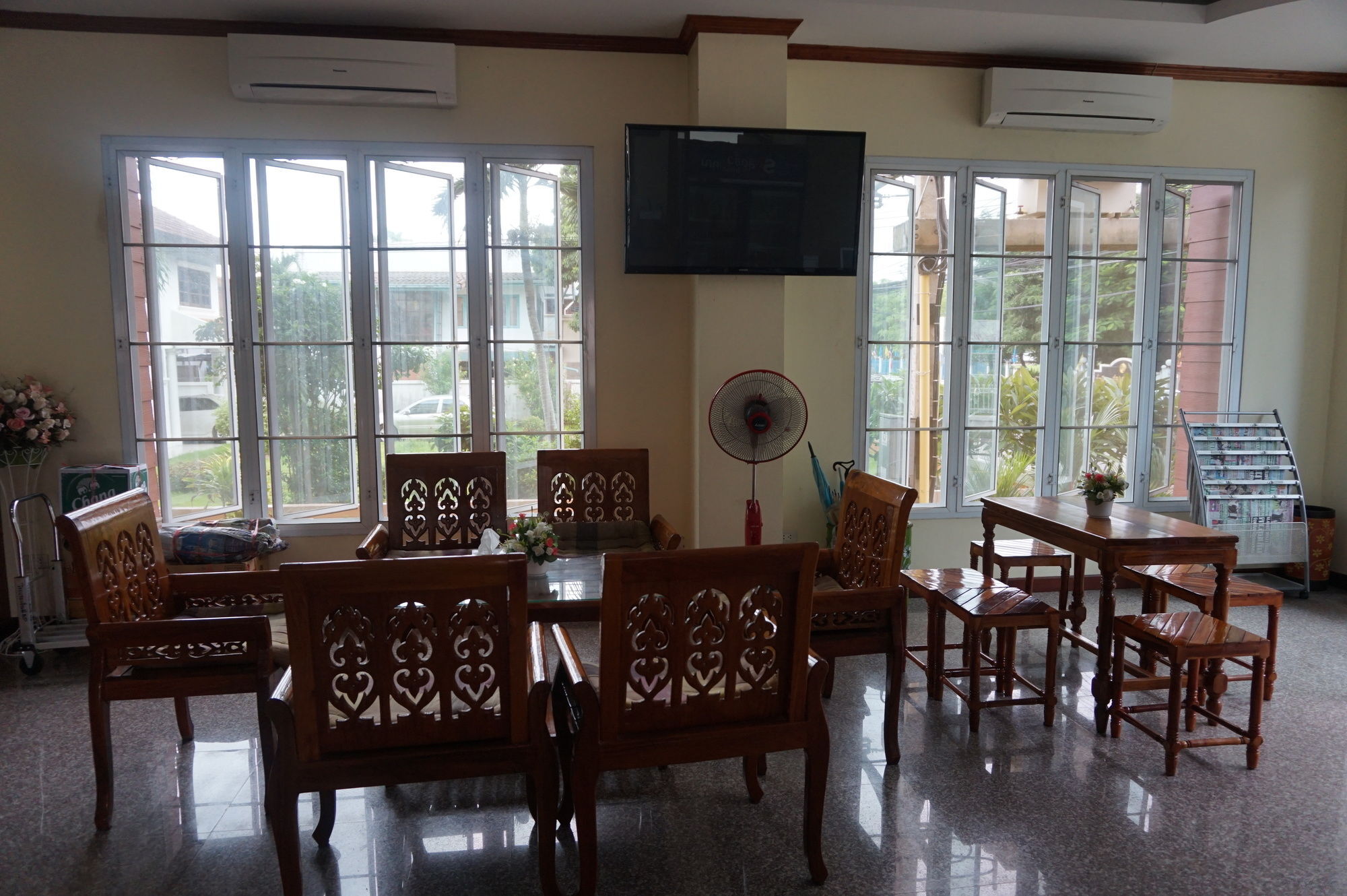 Np Residence Nakhon Phanom Exterior photo